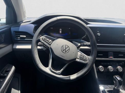 Certified 2023 Volkswagen Taos SE w/ Black Wheel Package FWD image 12