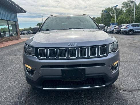 Used 2017 Jeep Compass Limited w/ Navigation Group AWD/4WD image 3