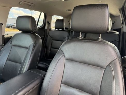 Used 2019 GMC Acadia SLT w/ Black Edition image 18