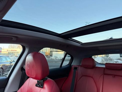 Used 2019 Alfa Romeo Stelvio AWD w/ Nero Edizione image 41