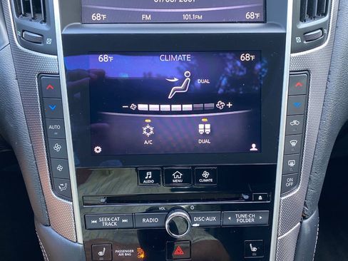 Used 2015 INFINITI Q50 w/ Moonroof Package RWD image 32