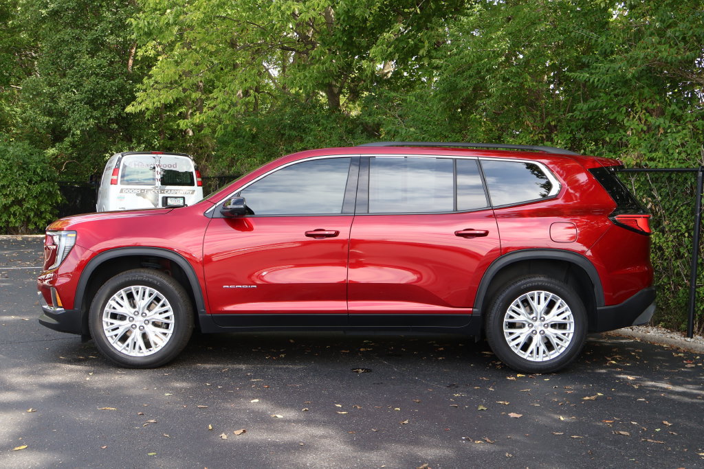 Certified 2024 GMC Acadia Elevation FWD image 4