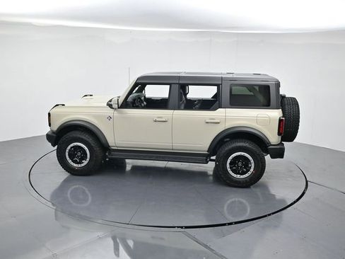 New 2025 Ford Bronco Outer Banks w/ Sasquatch Package image 42