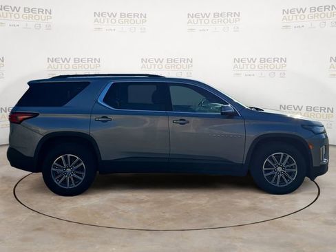 Used 2023 Chevrolet Traverse LT AWD/4WD image 6