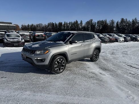 Used 2020 Jeep Compass Trailhawk AWD/4WD image 1