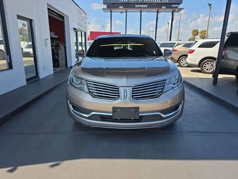 Used 2018 Lincoln MKX Select w/ Select Plus Package image 2