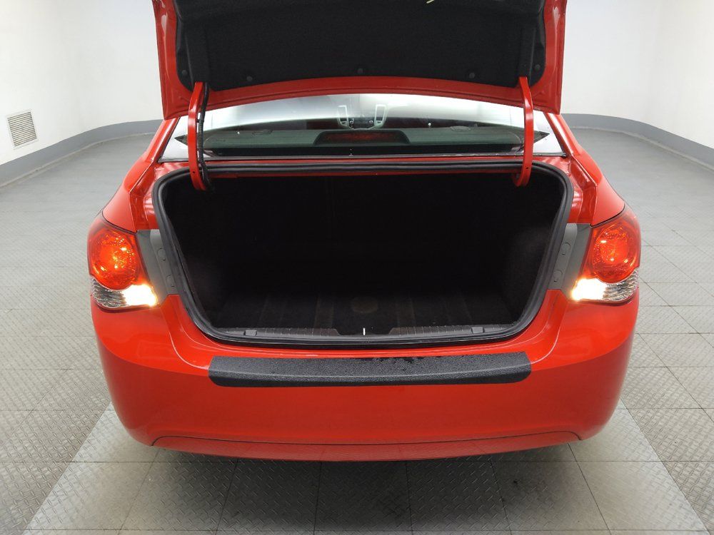 Used 2014 Chevrolet Cruze LS FWD image 29