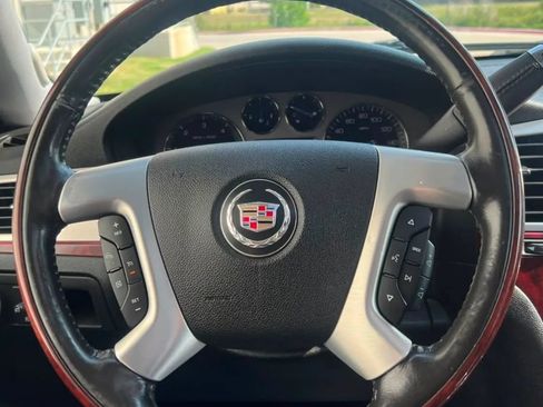 Used 2007 Cadillac Escalade EXT w/ Information Package AWD/4WD image 26