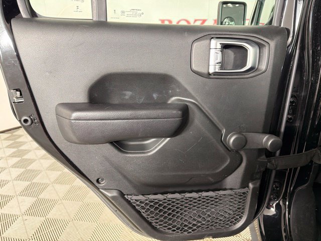 Used 2023 Jeep Gladiator Sport AWD/4WD image 26