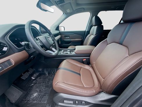 New 2026 Honda Pilot Touring image 16