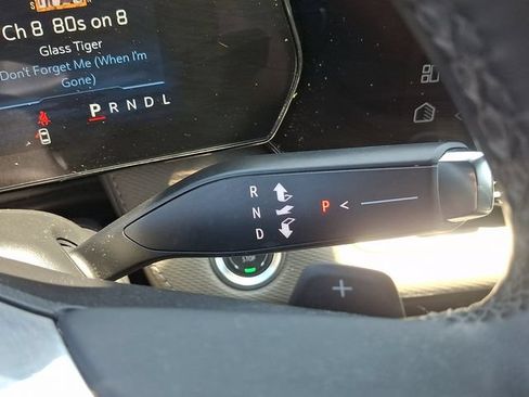 Used 2025 Chevrolet Equinox LT w/ Convenience Package II AWD/4WD image 11