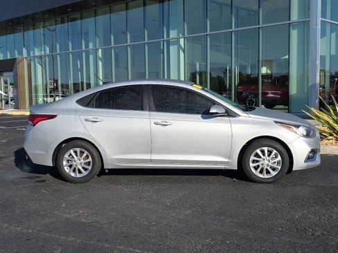 Used 2022 Hyundai Accent SEL w/ Cargo Package image 18