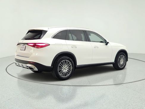Certified 2026 Mercedes-Benz GLC 300 image 5