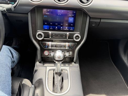 Used 2019 Ford Mustang GT Premium w/ Equipment Group 401A RWD image 15