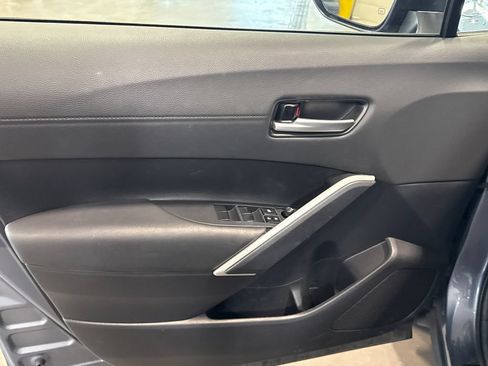 Used 2024 Toyota Corolla Cross XLE w/ Convenience Package AWD/4WD image 8