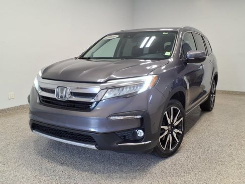 Used 2019 Honda Pilot AWD Touring image 1