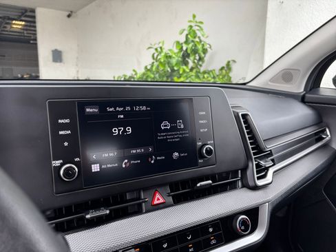 Used 2025 Kia Sportage LX FWD image 20