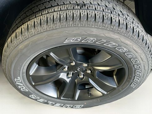 Used 2024 RAM 1500 Big Horn AWD/4WD image 11