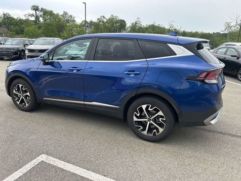 Used 2023 Kia Sportage EX FWD image 9