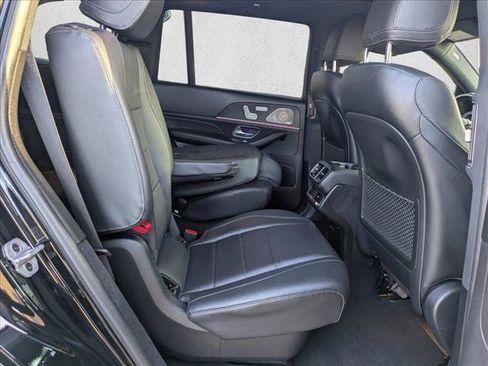 Used 2022 Mercedes-Benz GLS 450 4MATIC image 21