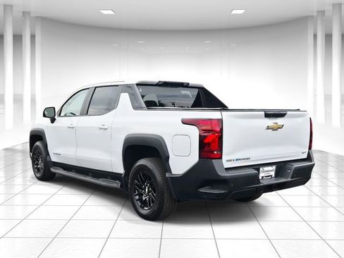 Used 2024 Chevrolet Silverado EV W/T image 3