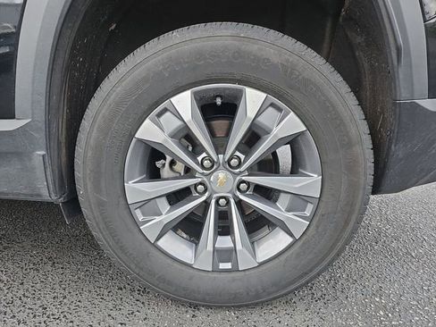 Used 2025 Chevrolet Equinox LT image 9