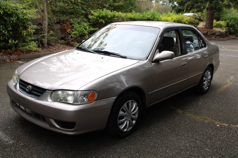 Used 2001 Toyota Corolla LE w/ Extra Value Pkg 2 FWD image 1