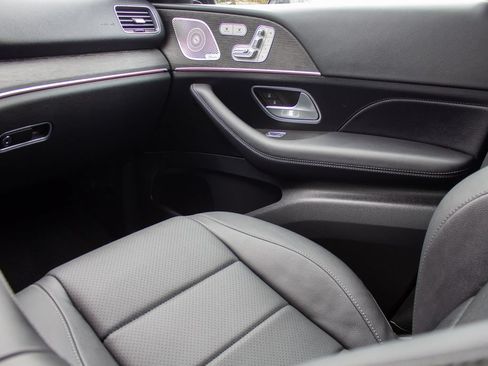 Used 2025 Mercedes-Benz GLE 350 4MATIC image 18