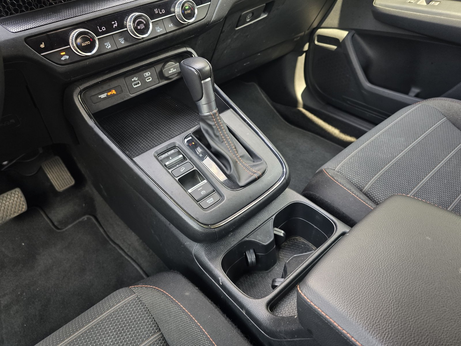 Used 2025 Honda CR-V Sport image 17