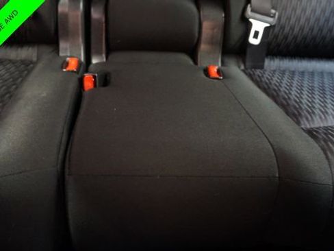 Used 2017 Nissan Rogue SV w/ SV Premium Package image 60