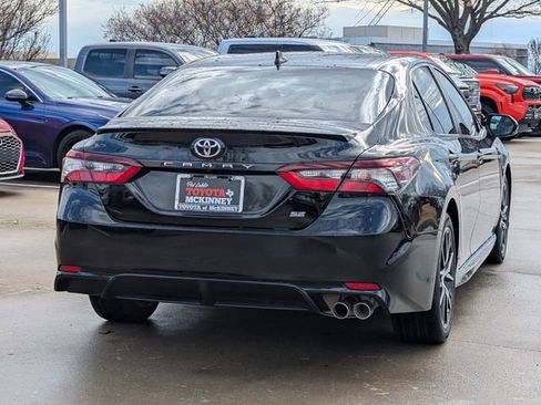 Used 2024 Toyota Camry SE image 6