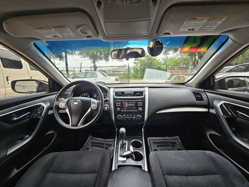 Used 2014 Nissan Altima 2.5 S w/ Display Audio Package FWD image 21