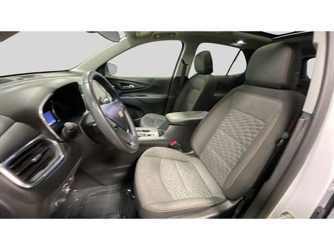Used 2021 Chevrolet Equinox LT image 11