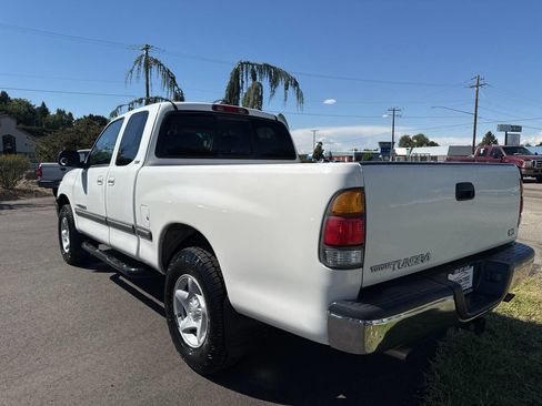 Used 2000 Toyota Tundra SR5 image 5