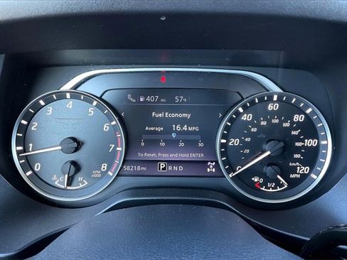 Used 2022 Nissan Titan SV image 20