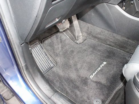 Used 2022 Hyundai Santa Fe Limited w/ Cargo Package image 25