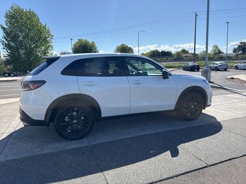 New 2026 Honda HR-V Sport image 4