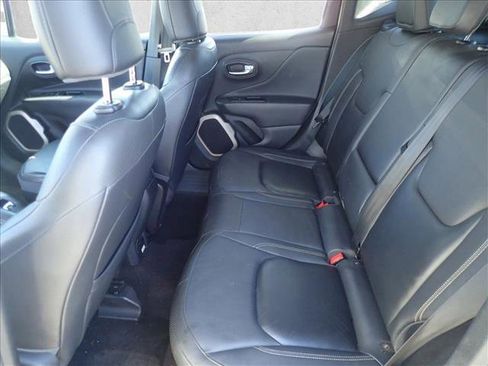 Used 2017 Jeep Renegade Limited image 9