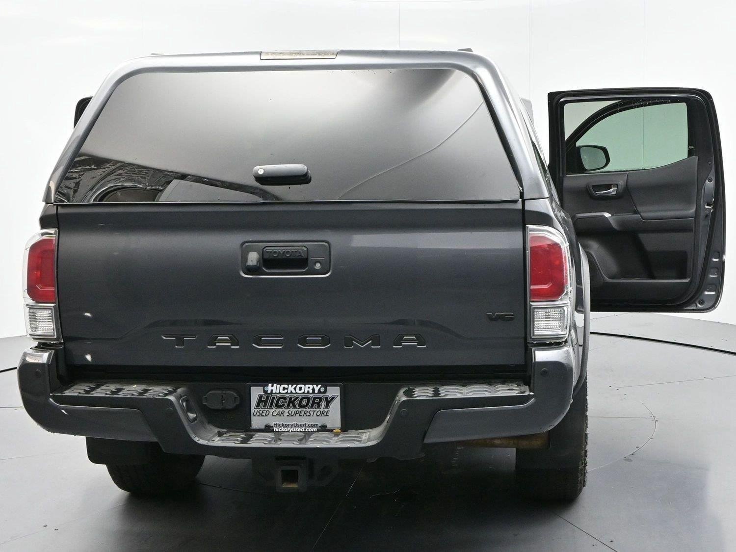 Used 2021 Toyota Tacoma TRD Off-Road w/ Technology Package AWD/4WD image 42