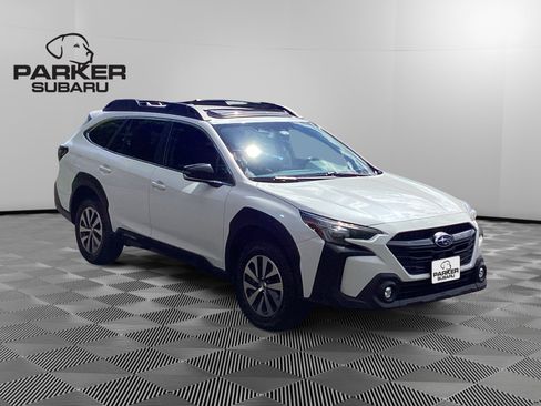 Used 2023 Subaru Outback Premium AWD/4WD image 7