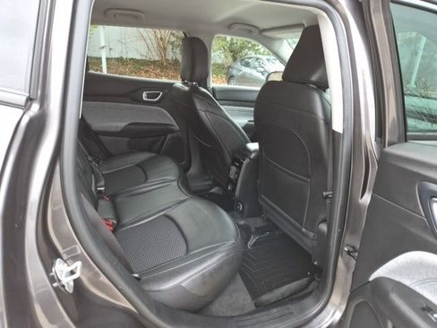 Used 2022 Jeep Compass Latitude image 13