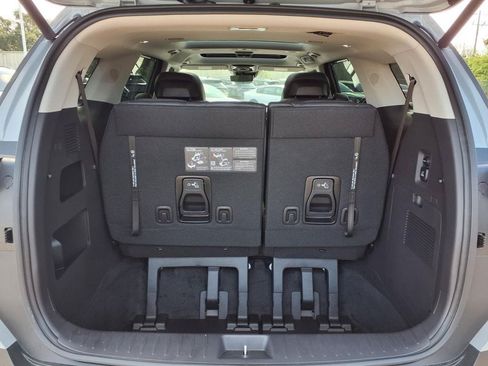 Certified 2026 Kia Carnival SX Prestige FWD image 13