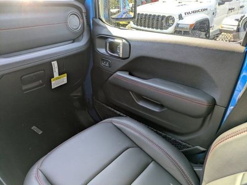 New 2026 Jeep Wrangler Unlimited Rubicon AWD/4WD image 15