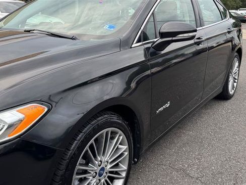 Used 2013 Ford Fusion SE FWD image 10