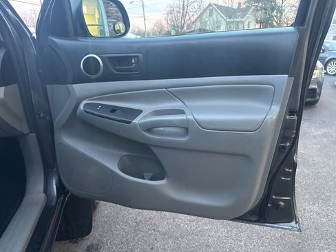 Used 2013 Toyota Tacoma 4x4 Access Cab V6 image 15