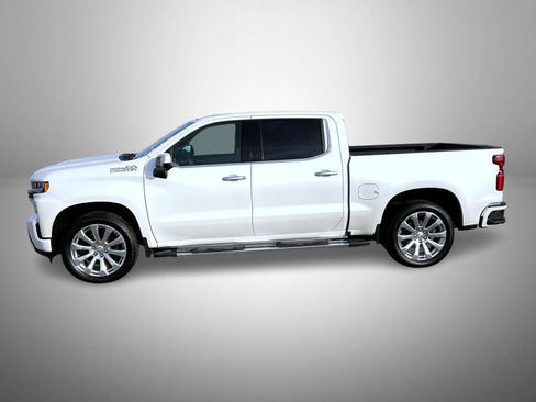 Used 2020 Chevrolet Silverado 1500 High Country w/ Technology Package image 8