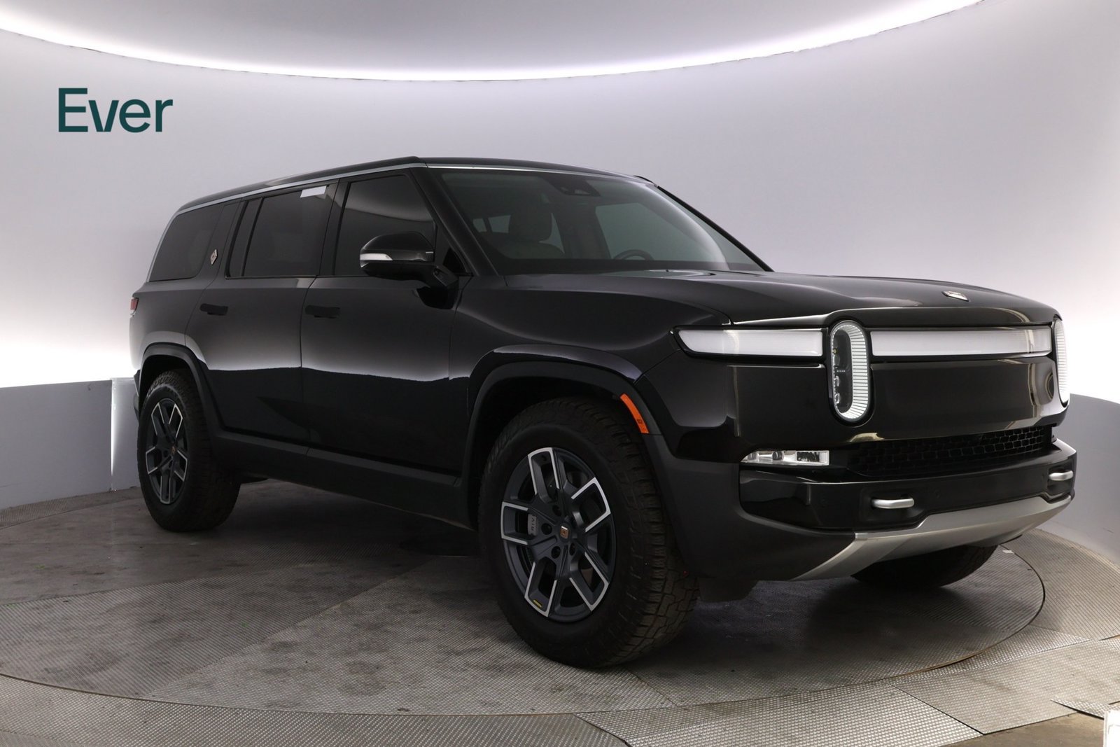 Used 2024 Rivian R1S Adventure Dual AWD/4WD image 13