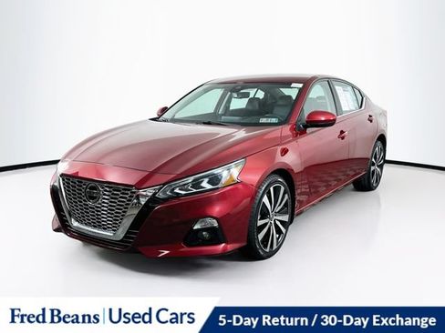 Used 2022 Nissan Altima 2.5 SR AWD/4WD image 3