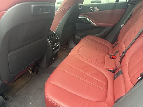 Used 2021 BMW X6 xDrive40i image 18