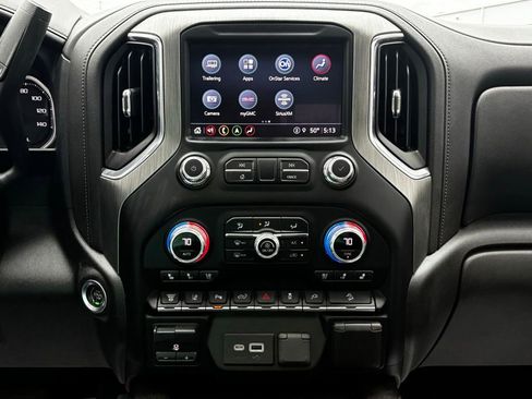 Used 2022 GMC Sierra 2500 Denali w/ Denali Ultimate Package AWD/4WD image 25